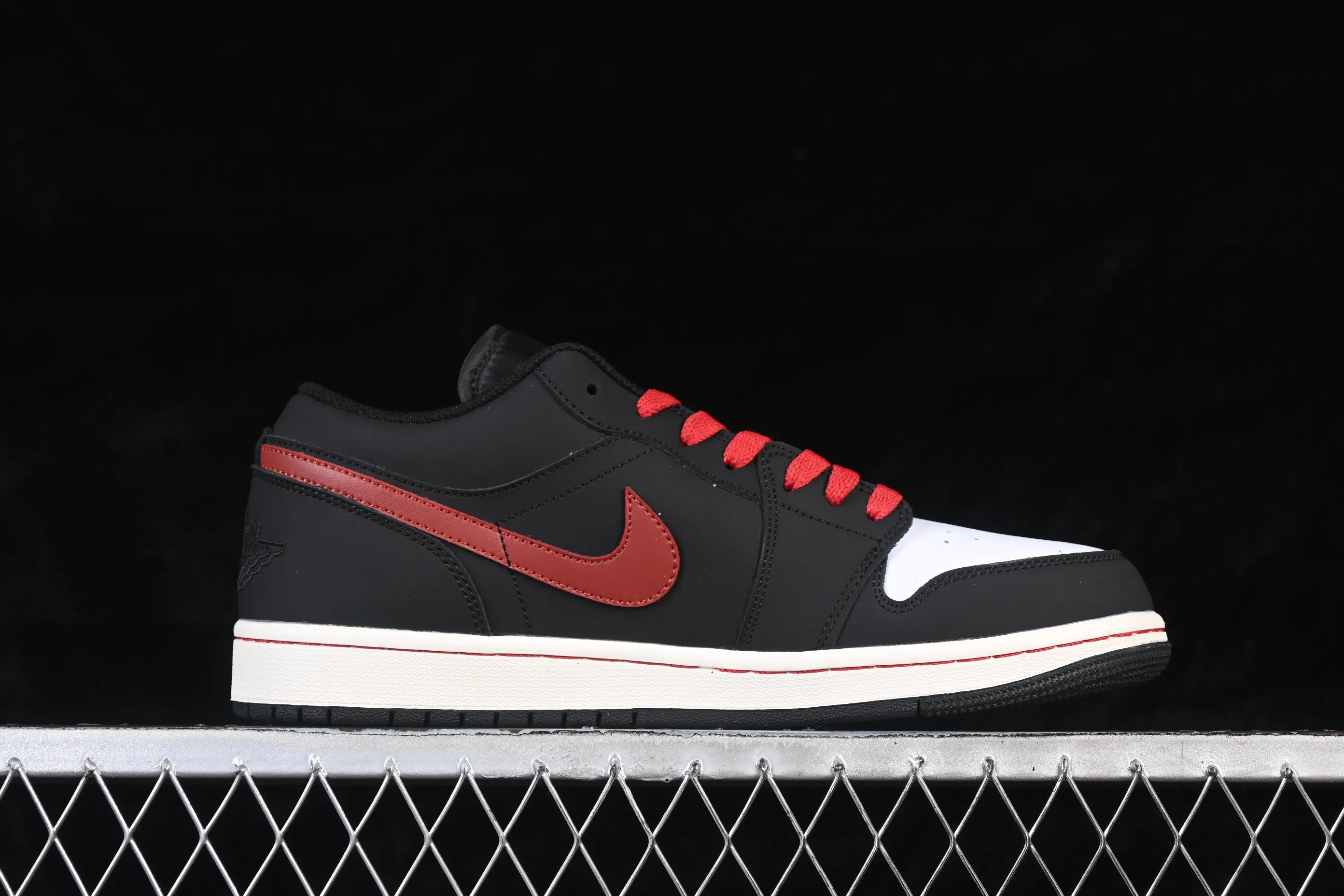 All Categories Air Jordan Jordan Series Basketball Shoes Air Jordan 1 Low Air Jordan 1 Low AJ1 Joe 1 Year of the Horse Limited Low-State Cultural Casual Shoes 553558-040